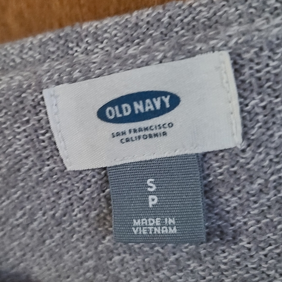 Women's Size SP Old Navy Fuchsia, Gray, Tan V-Neck Long Sleeve Sweater Bundle - Picture 10 of 15